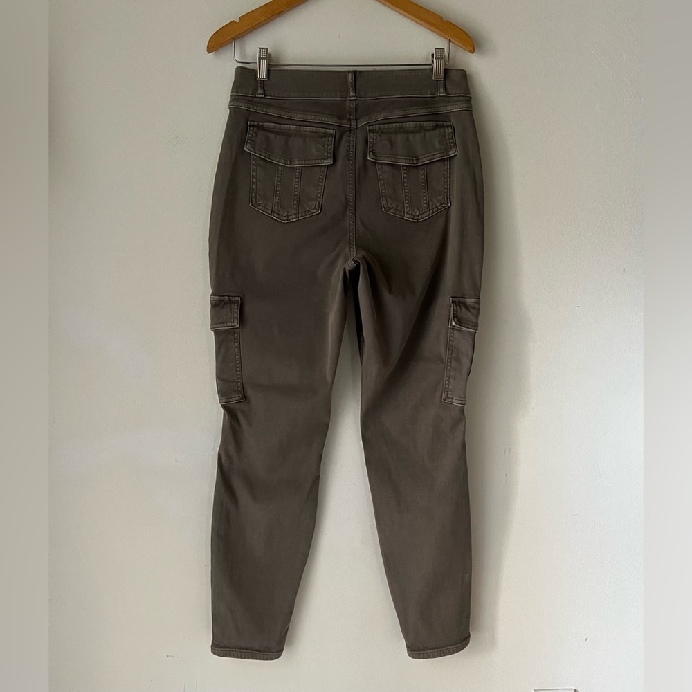 Spanx Stretch Twill Ankle Cargo Pull On Slimming Pants Sz XL in Army Green - Picture 5 of 16